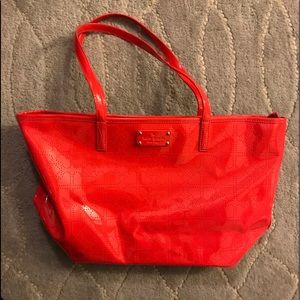 Kate spade purse. Never used. Was a gift.